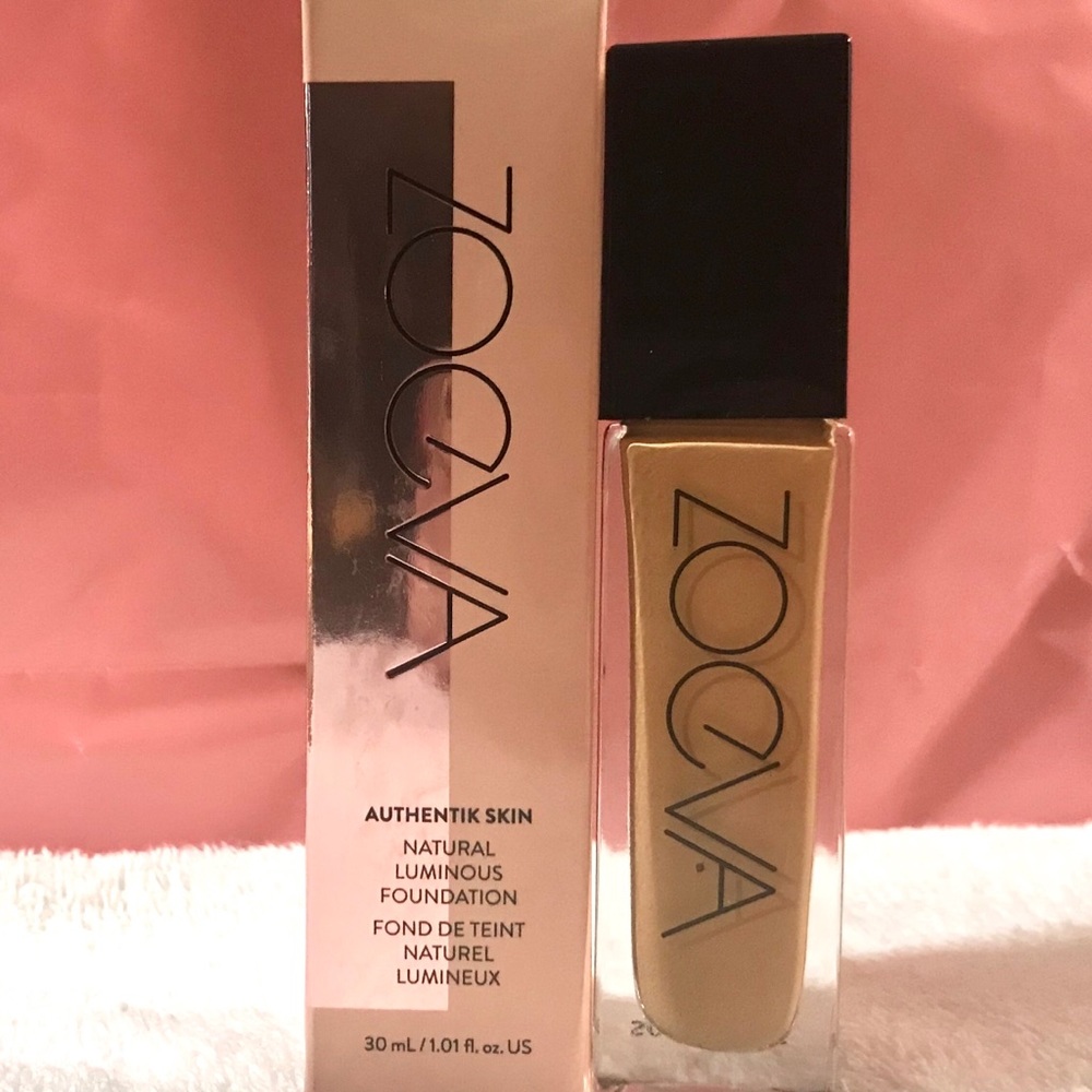 NIB Zoeva Authentic Skin Foundation- 300 N Joy